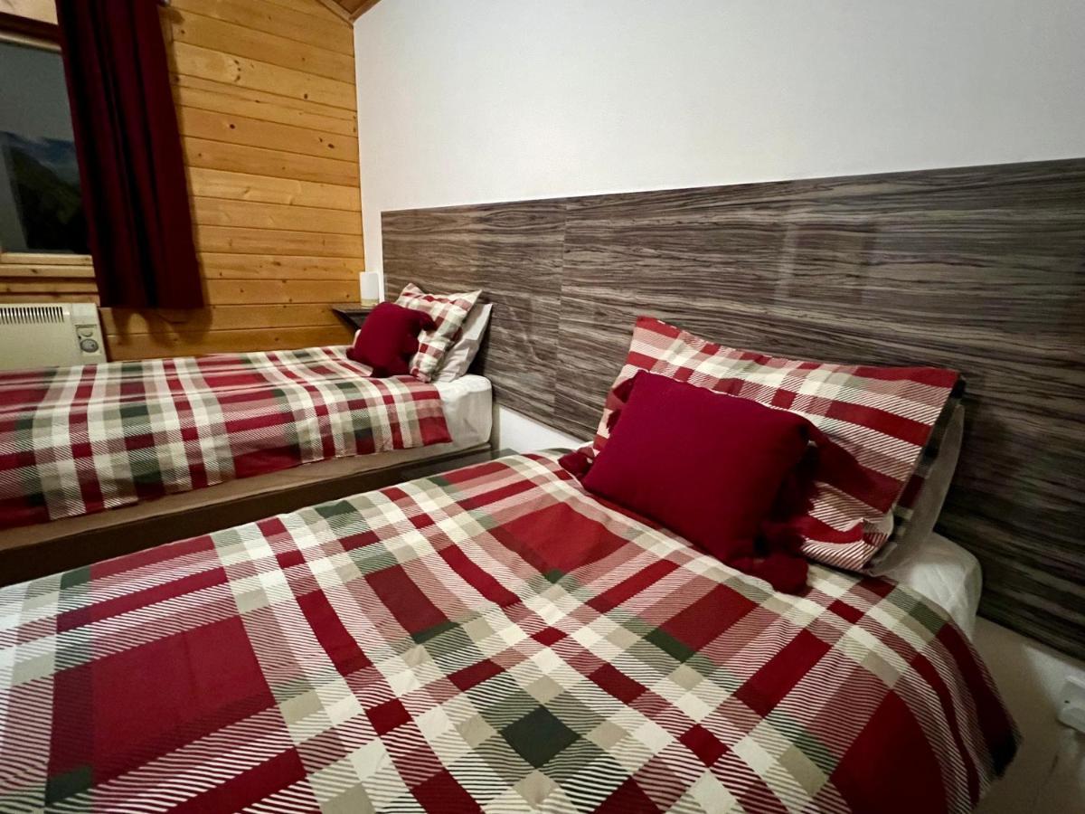 Tufty Lodge, Lake Pochard Lodge 9 南塞尔尼 外观 照片