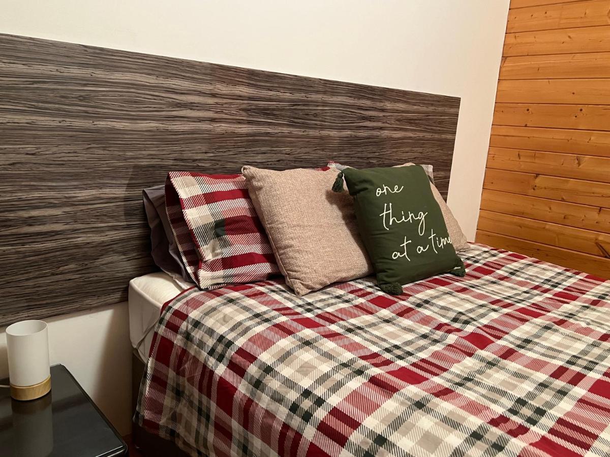 Tufty Lodge, Lake Pochard Lodge 9 南塞尔尼 外观 照片