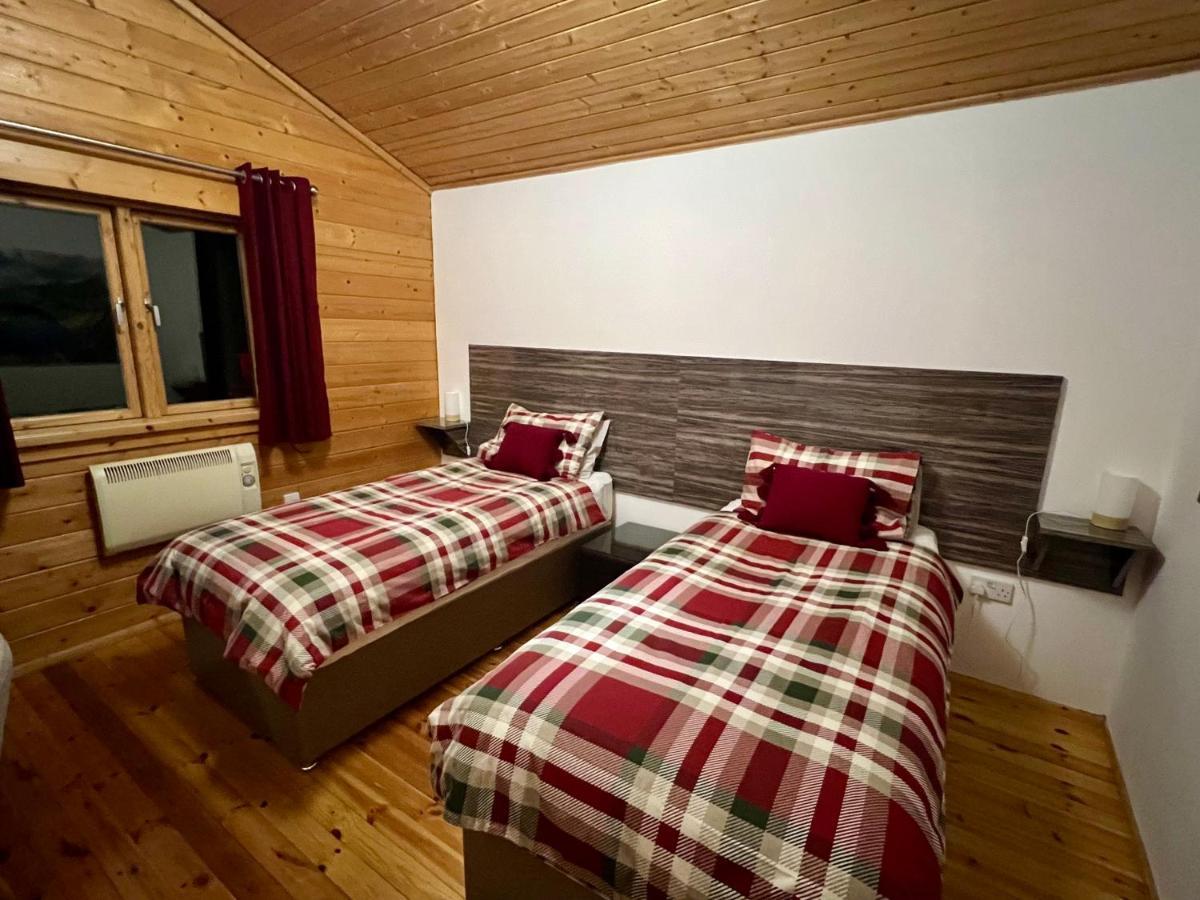 Tufty Lodge, Lake Pochard Lodge 9 南塞尔尼 外观 照片