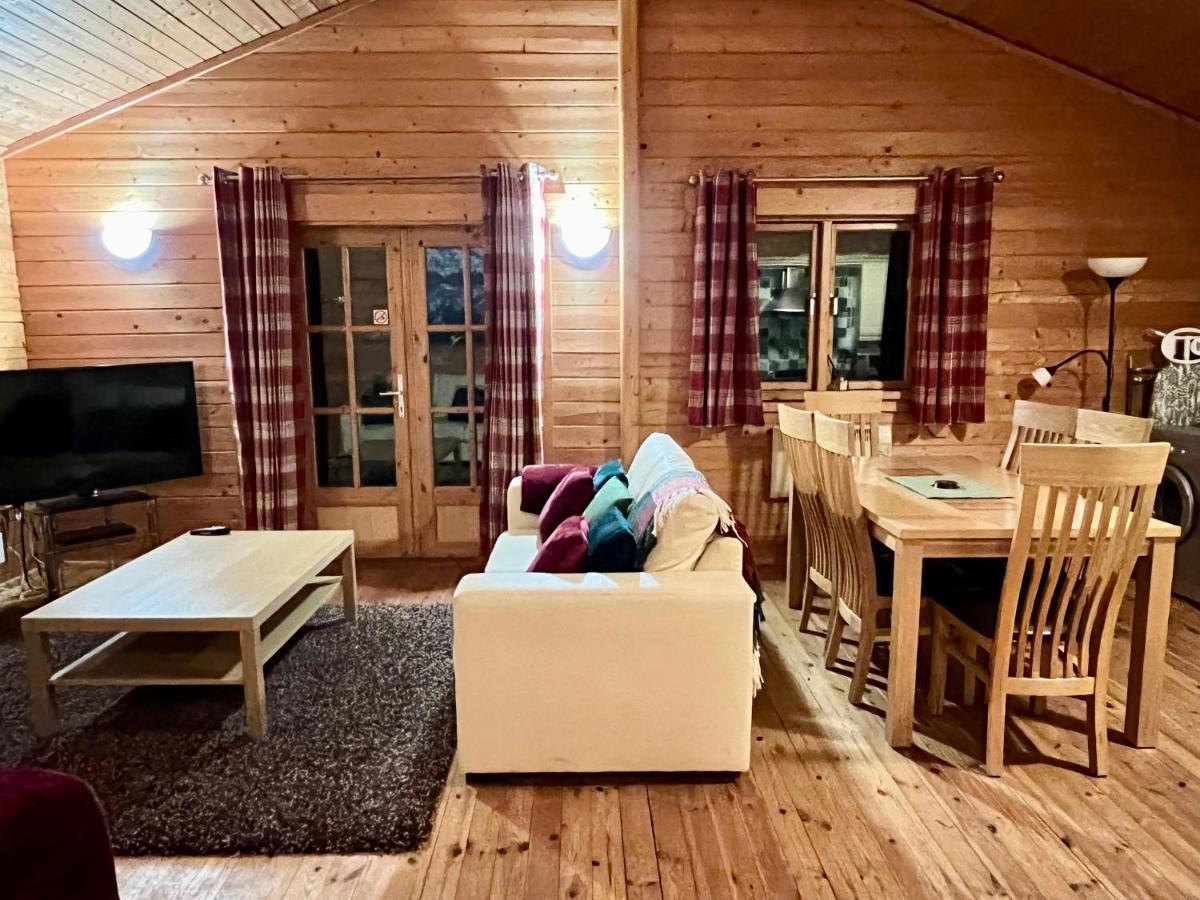Tufty Lodge, Lake Pochard Lodge 9 南塞尔尼 外观 照片