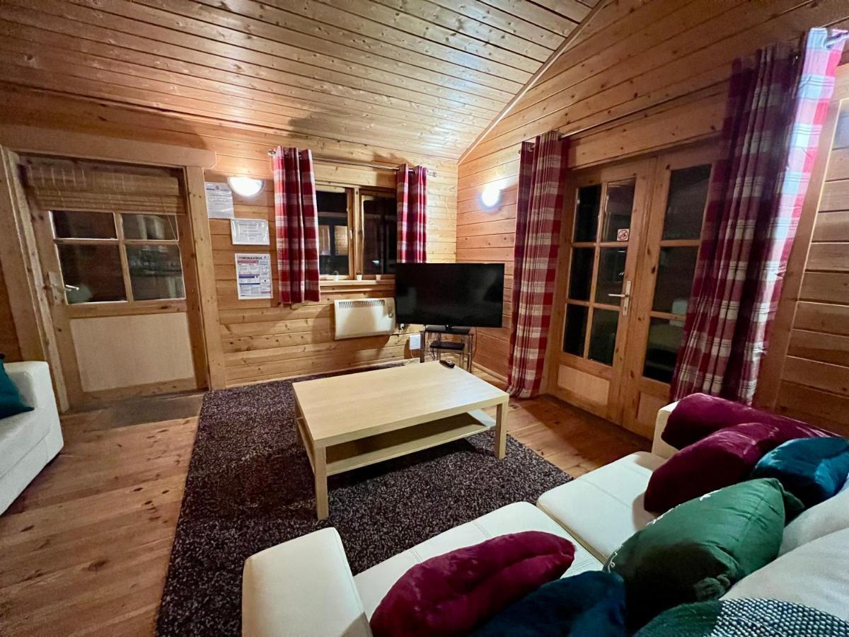 Tufty Lodge, Lake Pochard Lodge 9 南塞尔尼 外观 照片
